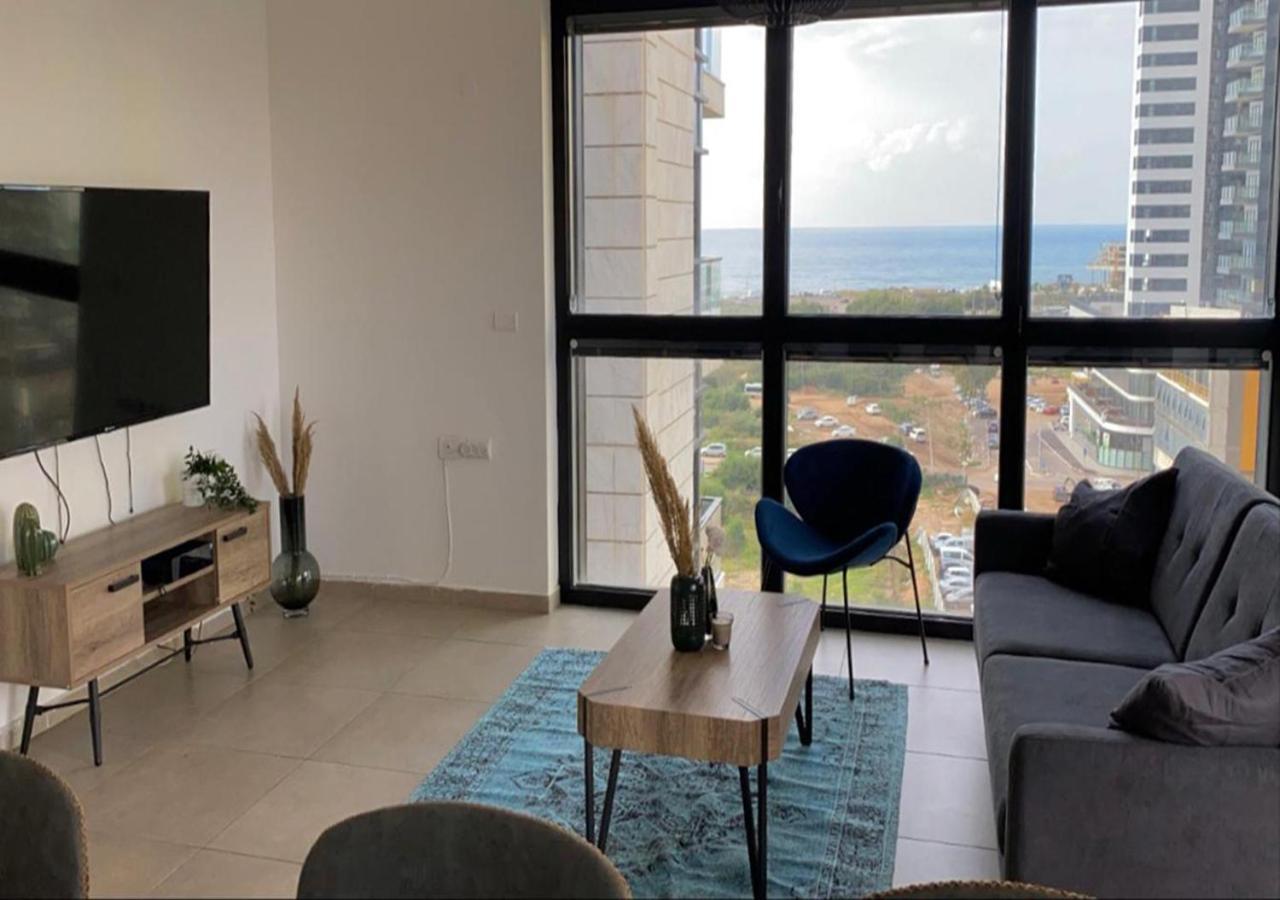 Oַ&O Group- Luxury Apt Tower Spectacular Sea View Bat Yam Bagian luar foto