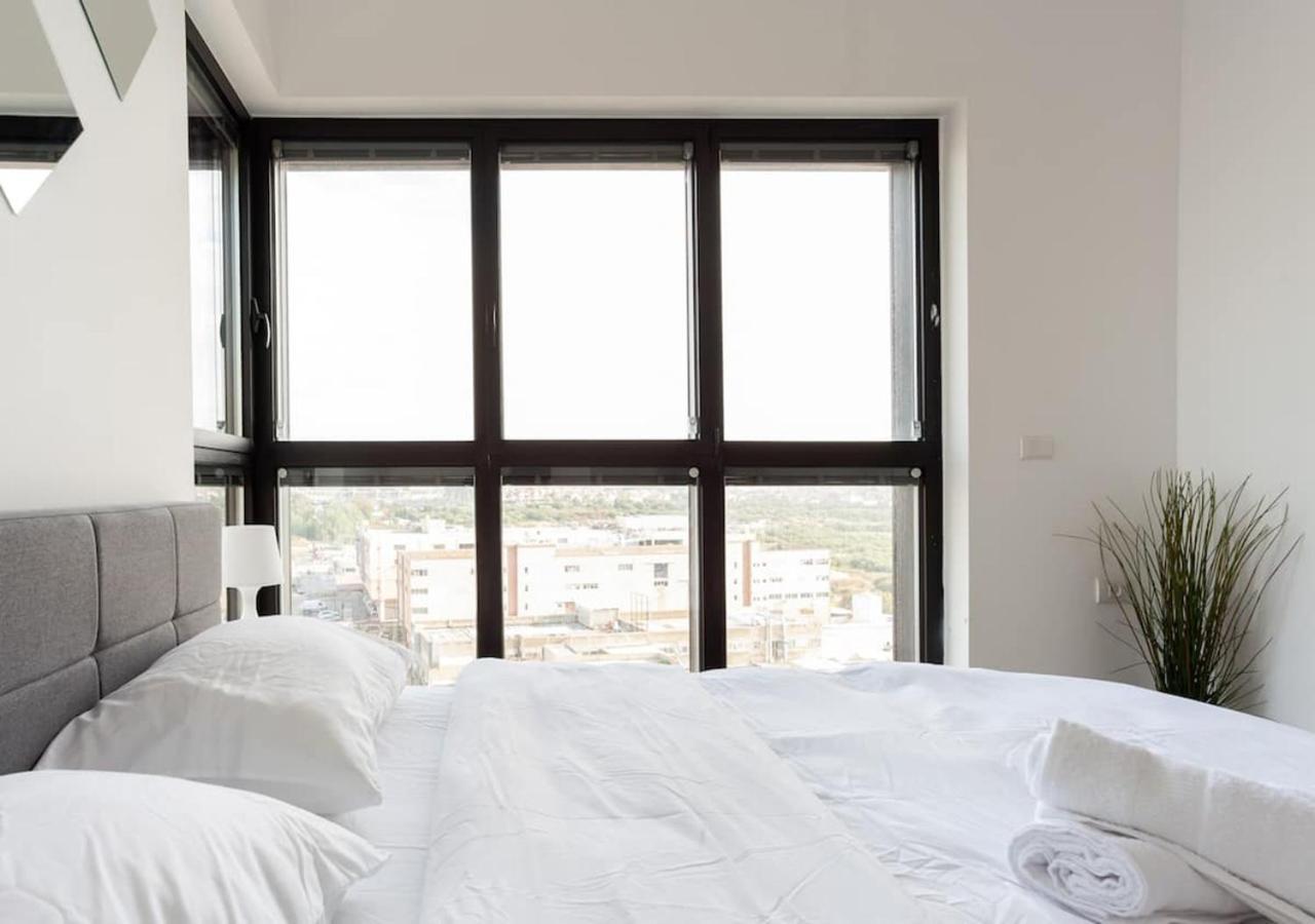 Oַ&O Group- Luxury Apt Tower Spectacular Sea View Bat Yam Bagian luar foto